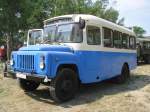 russischer Omnibus vom Typ GAZ 53 beim 11.