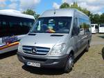 Mercedes Sprinter aus Deutschland am Europapark Rust.