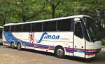 Dieser Bova Futura von Simon Voyages aus Dietkirch stand w�hrend eines Bundesligaspiels des 1.FCK auf einem Parkplatz und wartete auf seinen Einsatz.
