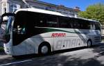 MAN Lions Coach von Amann aus �sterreich am 8.Sept.2014 in Krems unerwegs.