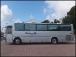 Mercedes O 303 (Wohnmobil? und ehemalig Fischers Reisen?) aus Deutschland im Stadthafen Sassnitz.