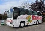 Mercedes Benz O 404 von H�llm�ller Reisen aus Krems am 15.10.2014 in Krems.