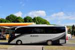 Mercedes Tourino von Blaguss Reisen aus �sterreich in Krems gesehen.