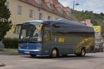 Mercedes Tourino von N�L Reisen aus Nieder�sterreich 2017 in Krems gesehen.