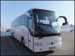 Mercedes Tourismo der AOK-Klinik R�gen im Stadthafen Sassnitz.