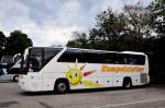 Mercedes Tourismo von Humpelstetter Reisen aus Nieder�sterreich im Juni 2015 in Krems.