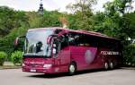Mercedes Tourismo von Fischwenger Reisen aus �sterreich im Juni 2015 in Krems gesehen.