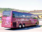 Mercedes Tourismo von Fischwenger Reisen aus �sterreich in Krems gesehen.