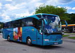 Mercedes Tourismo von Lassnig Reisen aus �sterreich in Krems gesehen.