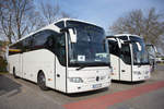 Mercedes Tourismo von K�l�njarat aus Ungarn in Krems.