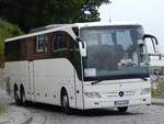 Mercedes Tourismo Vorführwagen aus Deutschland im Stadthafen Sassnitz.