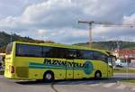 Mercedes Tourismo von Paznauntaler Reisen aus �sterreich 09/2017 in Krems.