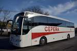Mercedes Tourismo von CEPERA Reisen aus �sterreich 10/2017 in Krems.