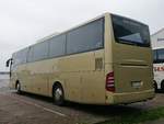 Mercedes Tourismo von Skan-Tours aus Deutschland im Stadthafen Sassnitz.