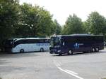 Mercedes Tourismo von BusArt und Mercedes Tourismo von Binder aus Deutschland in Stralsund.