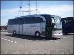 Mercedes Travego von W�rlitz Tourist aus Deutschland in Stralsund vor dem Ozeaneum.
