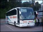 Mercedes Travego von R�tz Reisen aus Deutschland im Stadthafen Sassnitz.