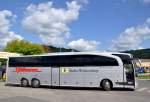 MERCEDES BENZ TRAVEGO von SPILLMANN Reisen / BRD am 12.7.2013 in Krems gesehen.