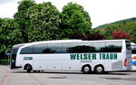 Mercedes Travego vom Reiseb�ro Welser aus Ober�sterreich in Krems gesehen.