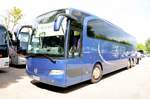 Mercedes Travego von Goly� Tours aus Ungarn in Krems gesehen.