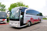 Mercedes Travego von Werderitsch Reisen aus �sterreich in Krems gesehen.
