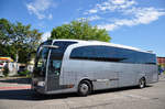 Mercedes Travego aus Ungarn in Krems gesehen.