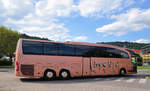 Mercedes Travego von Lassnig Reisen aus �sterreich in Krems gesehen.