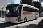 Mercedes Travego vom Autobusunternehmen Helmut Schinewitz aus �sterreich in Krems gesehen.