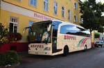 Mercedes Travego von K�ppel Reisen aus der CH in Krems gesehen.