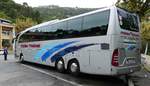 MB Travego von  M�LLER-REISEN  gesehen in Menton/F im September 2017