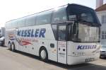 Ein Neoplan-Cityliner auf dem Flugfeld-Parkplatz in B�blingen