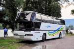 Neoplan Cityliner von Kris Travel aus BY am 18.7.2014 in der Wachau/Nieder�sterreich gesehen.