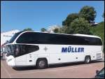Neoplan Cityliner von M�ller aus Deutschland im Stadthafen Sassnitz.