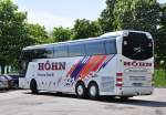 Neoplan Cityliner von H�HN Reisen aus der BRD am 8.5.2015 in Krems unterwegs.