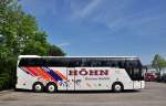 Neoplan Cityliner von H�HN Reisen aus der BRD am 8.5.2015 in Krems unterwegs.