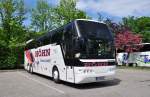 Neoplan Cityliner von H�HN Reisen aus der BRD am 8.5.2015 in Krems unterwegs.
