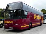 Neoplan exclusiv vom  Reisedienst Sch�fer  steht auf der Veterama-Parkplatz in Mannheim im Oktober 2016