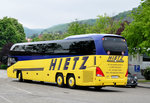 Neoplan Cityliner von Hietz Reisen aus Nieder�sterreich in Krems gesehen.