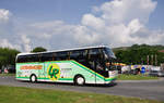 Neoplan Cityliner von Leidinger Reisen/Reiseb�ro aus �sterreich in Krems unterwegs.
