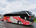 Neoplan Cityliner von Huber Reisen aus Nieder�sterreich in Krems unterwegs.