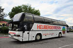 Neoplan Cityliner von Heuberger Reisen aus Ober�sterreich in Krems gesehen.