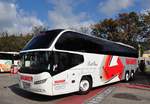 Neoplan Cityliner von Wagner Reisen-Reiseb�ro aus Ober�sterreich in Krems gesehen.