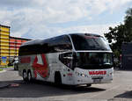 Neoplan Cityliner von Wagner Reisen-Reiseb�ro aus Ober�sterreich in Krems gesehen.