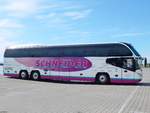 Neoplan Cityliner von Schneider aus Deutschland im Stadthafen Sassnitz.