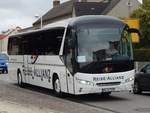 Neoplan Jetliner von Reise-Allianz/Nau aus Deutschland in Sassnitz.