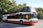 NEOPLAN SKYLINER vom Verkehrsbetrieb GRUBER aus der Steiermark/�sterreich am 23.7.2013 in Krems an der Donau.