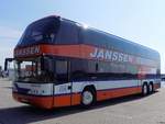 Neoplan Skyliner von Janssen aus Deutschland im Stadthafen Sassnitz.