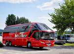 NEOPLAN STARLINER von M�LLER Reisen aus Deutschland am 13.7.2013 in Krems unterwegs.