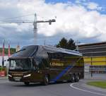 Neoplan Starliner von LEHNER Reisen aus Ober�sterreich in Krems.