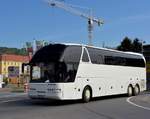 Neoplan Starliner aus Nieder�sterreich in Krems.